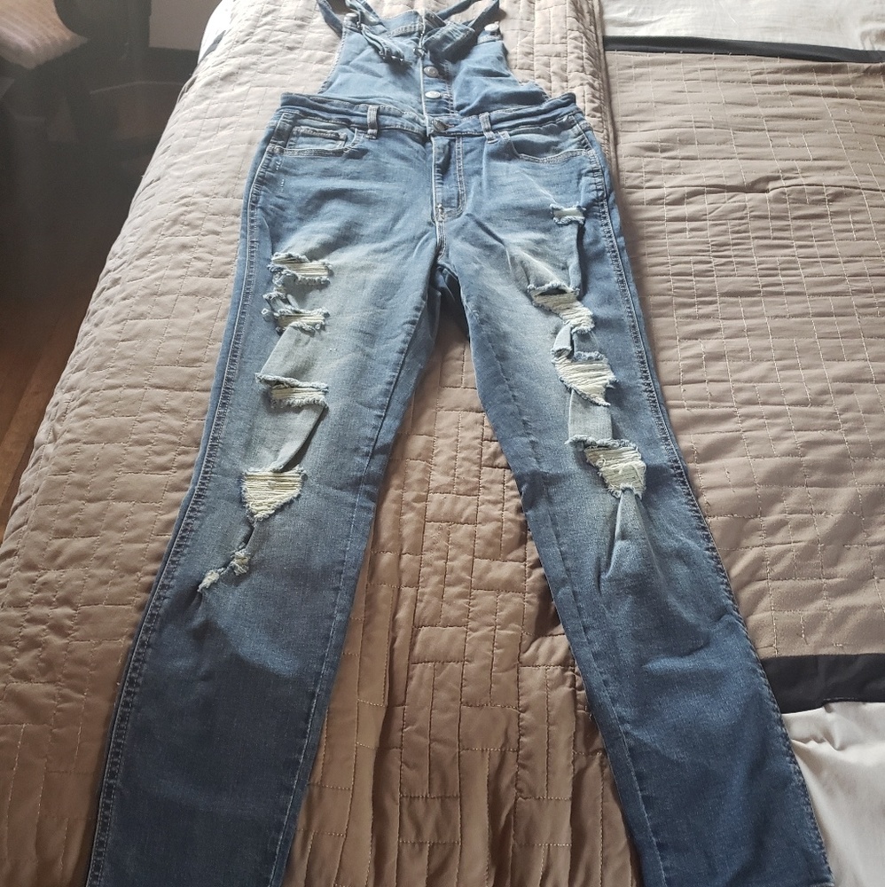 One-piece overalls size large